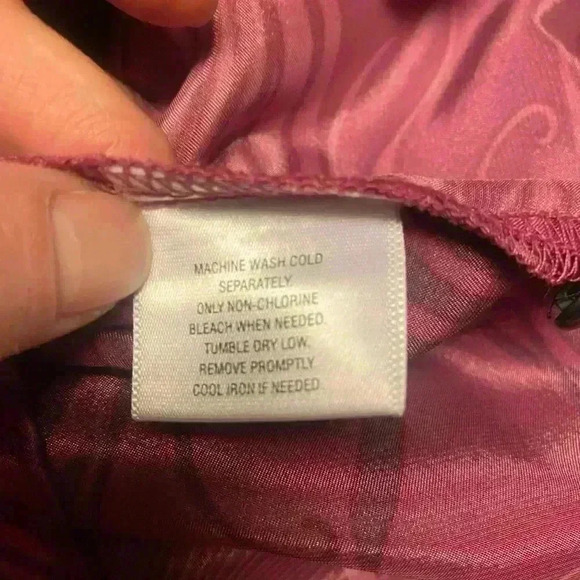 Covington Woman long sleeve top with rounded neck has leaf design size 20-22W - Picture 9 of 10